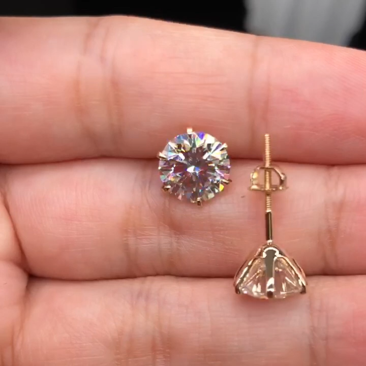 BOUCLES D'OREILLES CLOUS SOLITAIRES EN OR