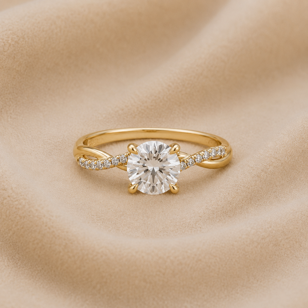 BAGUE SOLITAIRE TORSADÉE EN OR