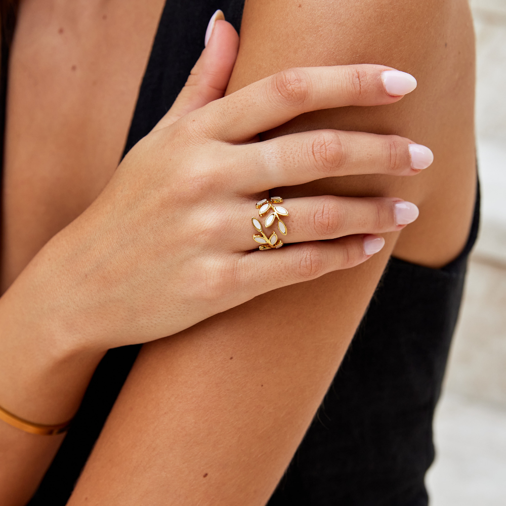 BAGUE FEUILLES EN OR