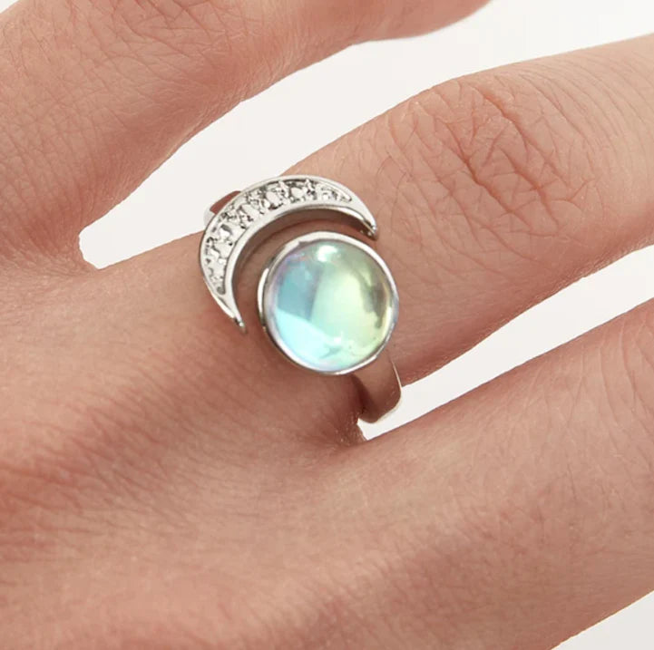BAGUE LUNE CROISSANT EN OPALE